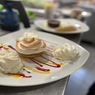 Dessert : tarte au restaurant à Cadenet