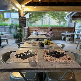 La Salle du Resto de Cadenet